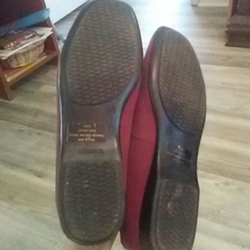 Shoes - Picture 4 of 4